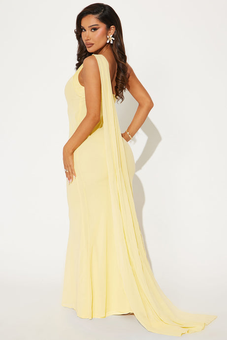 Butter Yellow One-Shoulder Chiffon Gown