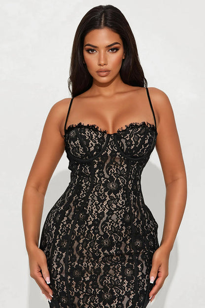 Adjustable Strap Sweetheart Lace Gown